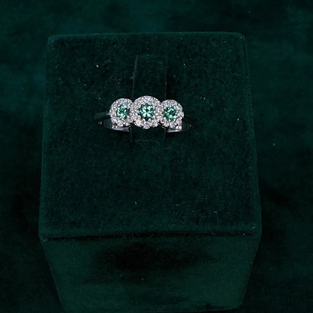 Trio di Brillanti Smeraldi
