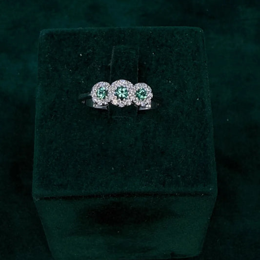 Trio di Brillanti Smeraldi