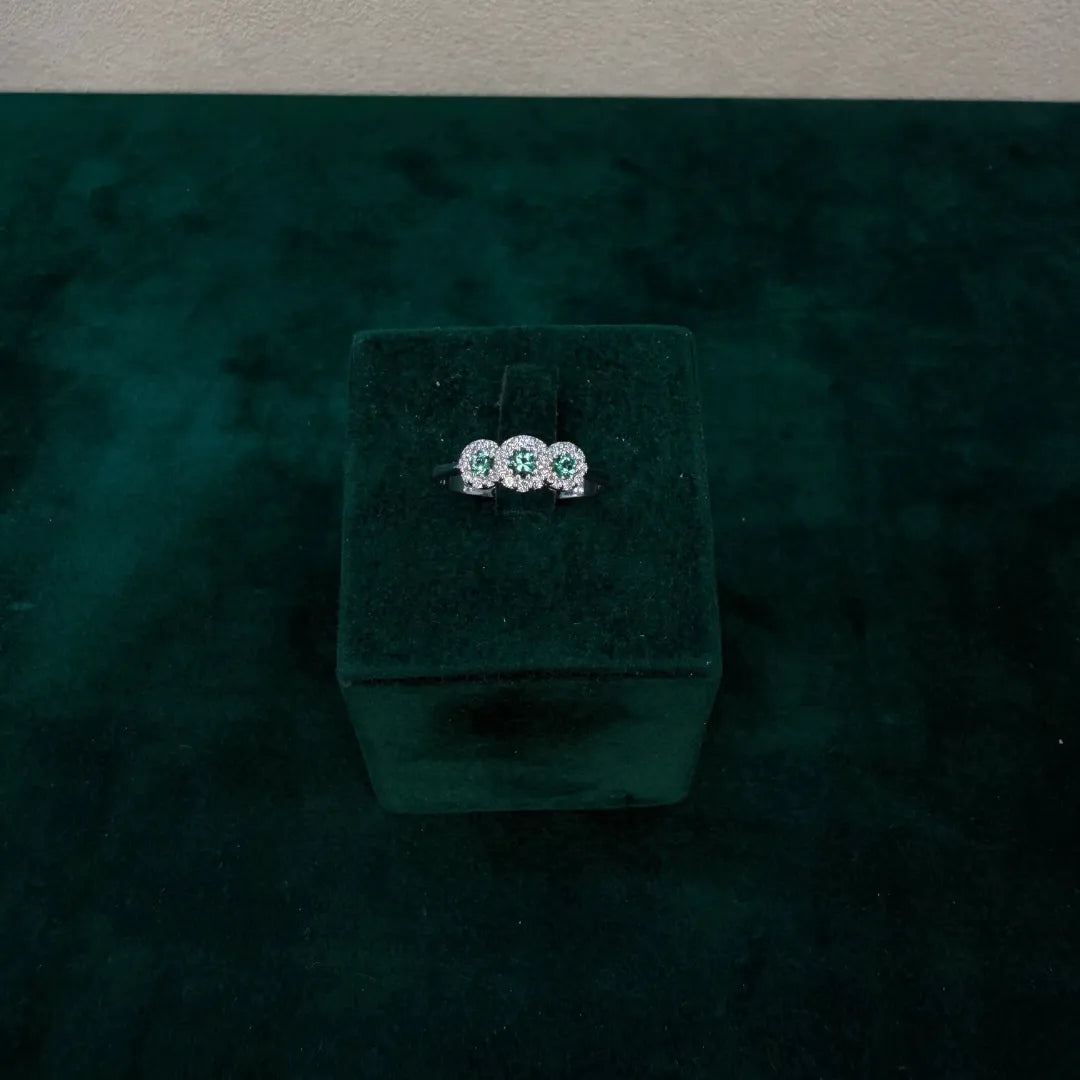 Trio di Brillanti Smeraldi