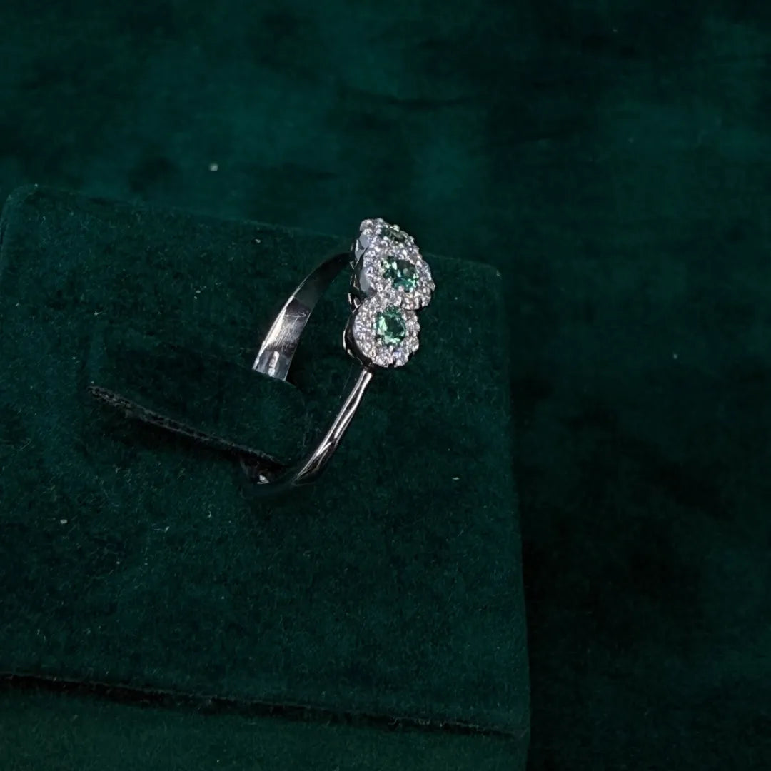 Trio di Brillanti Smeraldi